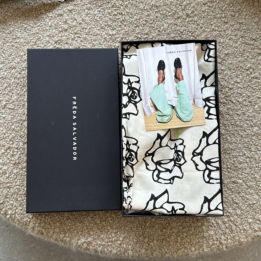 NEW IN BOX 〰️ FREDA SALVADOR roma calf leather ballet flat in camel | size 7 - Picture 6 of 6